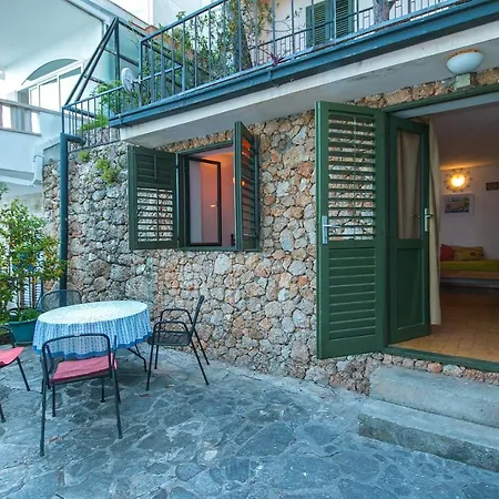 Apartment By The Sea Brela, Makarska - 16950